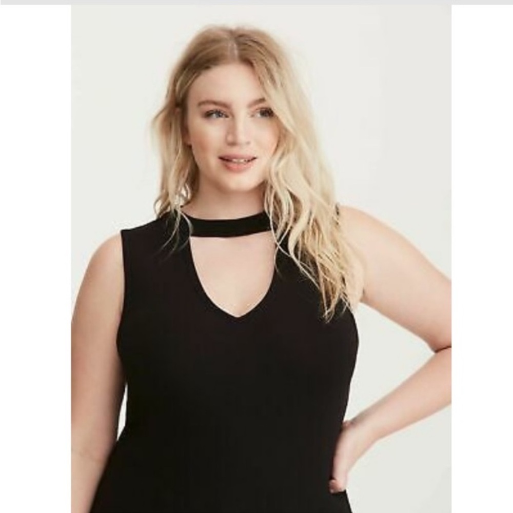 Torrid 4 4x foxy cut out Tank